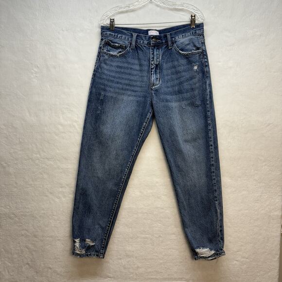 Pink Lily Midrise Distressed Ankle Length Barrel Jean Medium Wash Size 11 - Picture 1 of 12